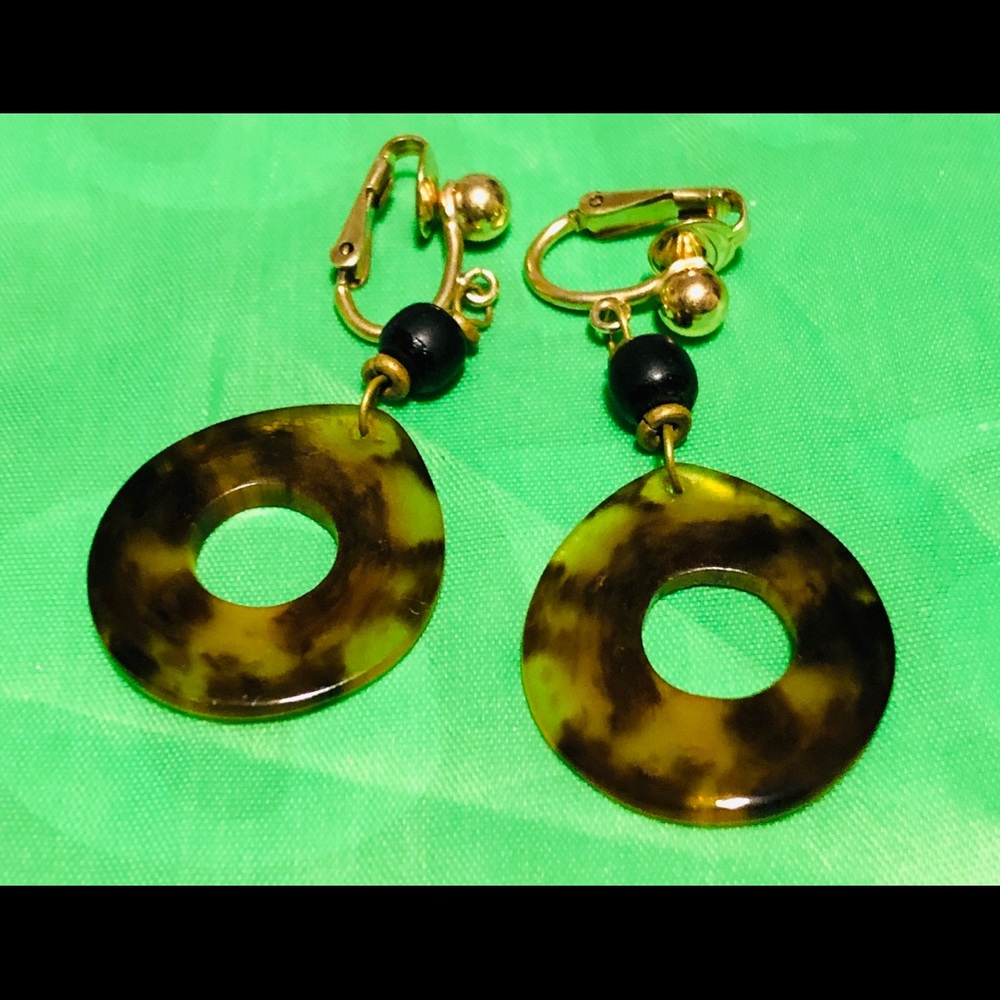 Used earrings